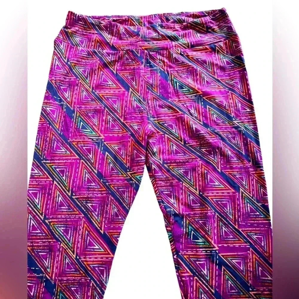 Lularoe TC purple geometric triangle leggings . OG designer Patrick fit &quality
